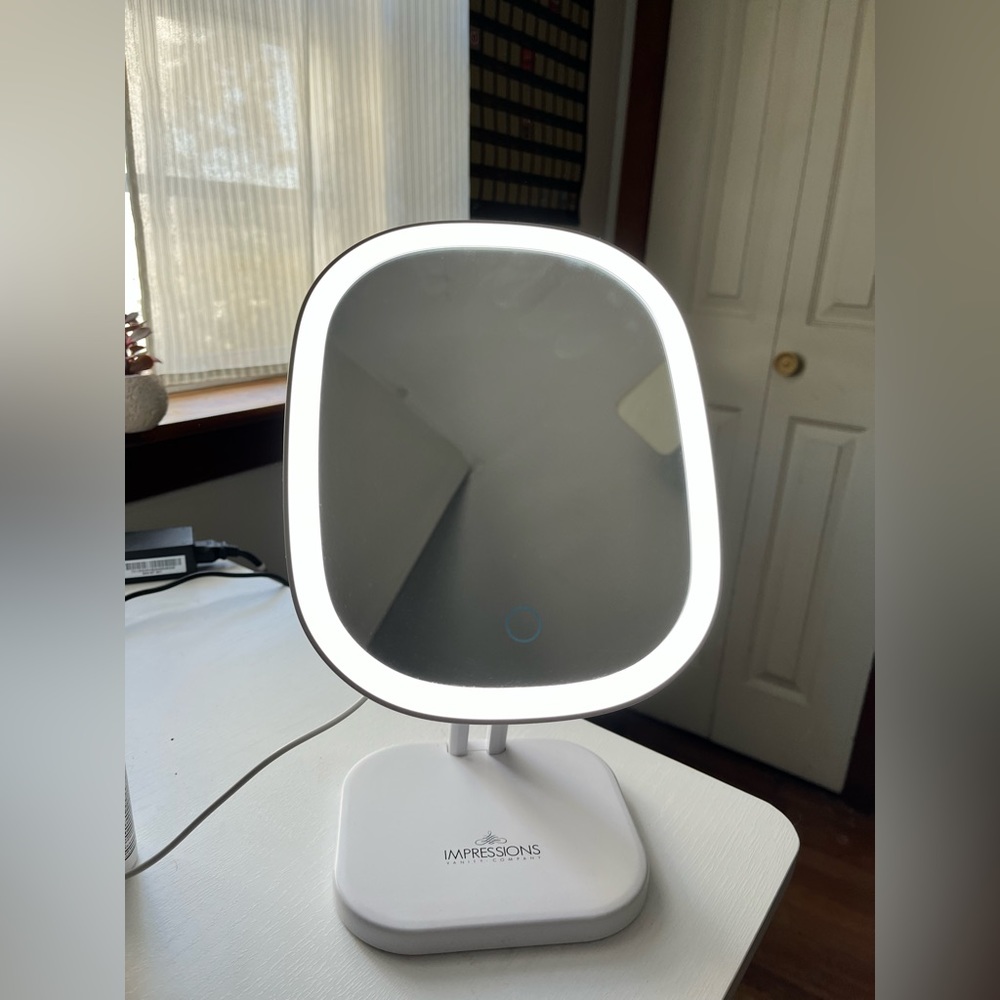 Impressions Led Makeup Mirror